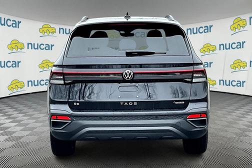 2025 Volkswagen Taos 1.5T SE Black