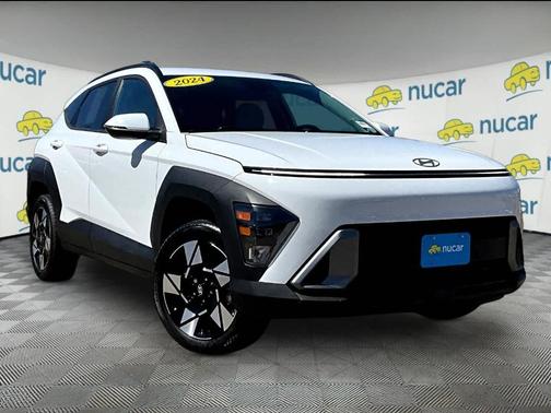 White 2024 Hyundai KONA SEL