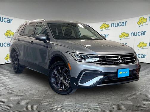Pyrite Silver Metallic 2023 Volkswagen Tiguan 2.0T SE