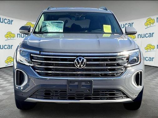 Pure Gray 2026 Volkswagen Atlas 2.0T SE w/Technology