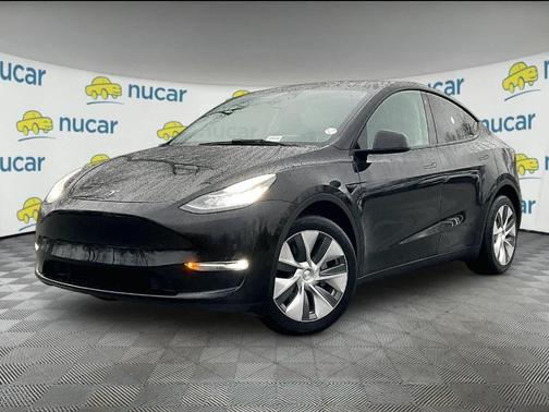Black 2023 Tesla Model Y Long Range