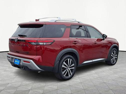 Scarlet Ember 2024 Nissan Pathfinder Platinum