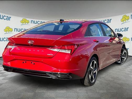 2022 Hyundai ELANTRA Limited