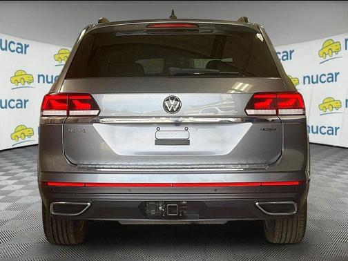 Platinum Gray Metallic 2023 Volkswagen Atlas 3.6L SE w/Technology