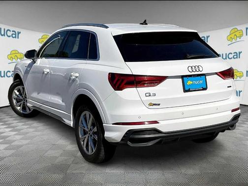 2024 Audi Q3 45 S line Premium