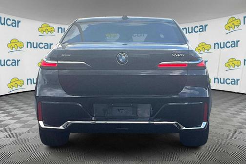 2024 BMW 740 i xDrive