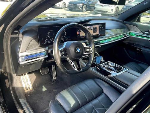 2024 BMW 740 i xDrive