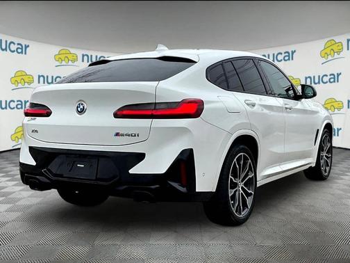 White 2022 BMW X4 M40i