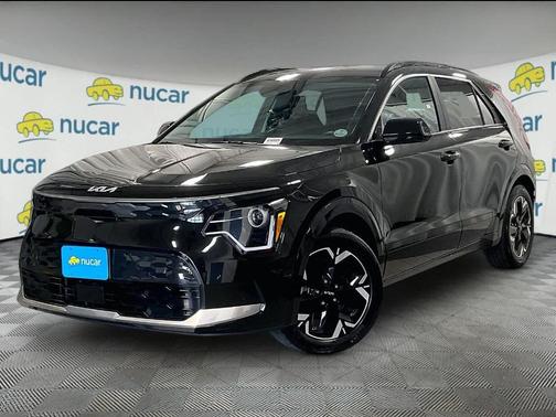 Black 2024 Kia Niro EV Wind