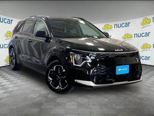 Black 2024 Kia Niro EV Wind
