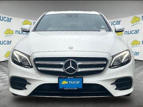 designo Diamond White Metallic 2017 Mercedes-Benz E-Class E 300