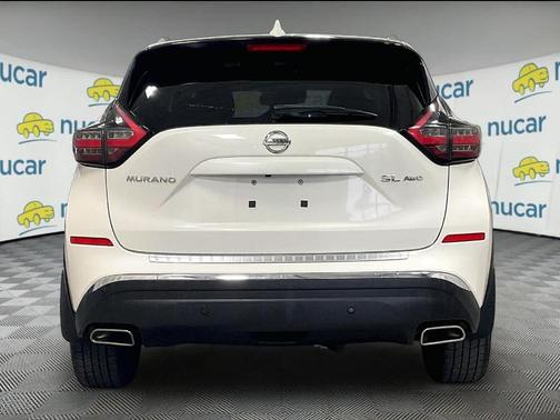 White 2019 Nissan Murano SL