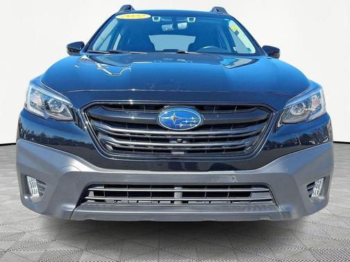 Crystal Black Silica 2022 Subaru Outback Onyx Edition XT