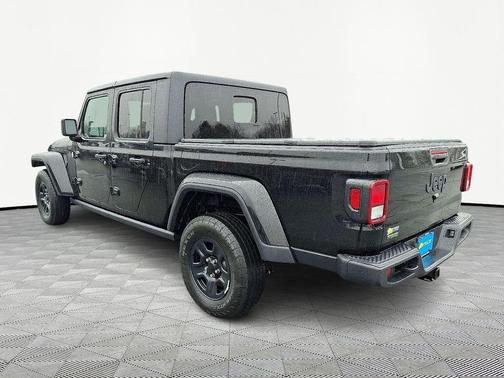 Black 2021 Jeep Gladiator Sport