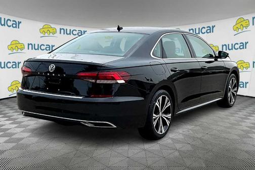 2022 Volkswagen Passat 2.0T SE