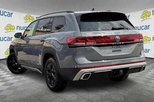 2024 Volkswagen Atlas 2.0T Peak Edition SE w/Technology