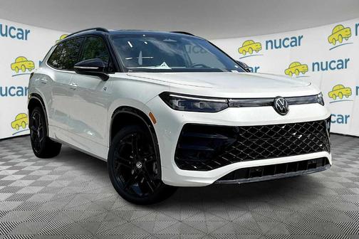 2025 Volkswagen Tiguan 2.0T SE R-Line Black
