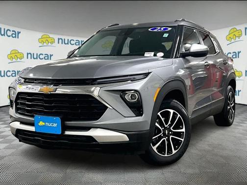 Gray 2025 Chevrolet Trailblazer LT