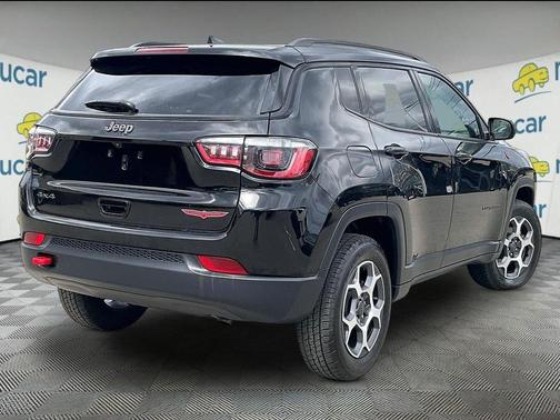 Black 2022 Jeep Compass Trailhawk