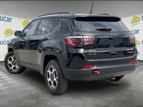 Black 2022 Jeep Compass Trailhawk