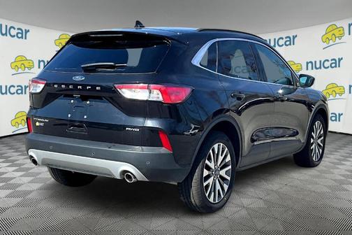 2022 Ford Escape Titanium