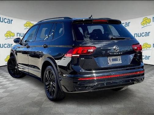 2022 Volkswagen Tiguan 2.0T SE R-Line Black