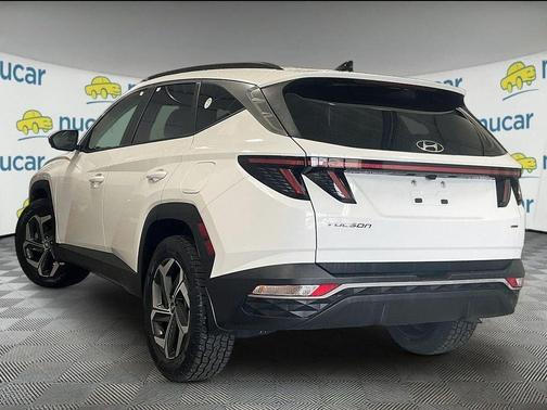 White 2023 Hyundai TUCSON SEL