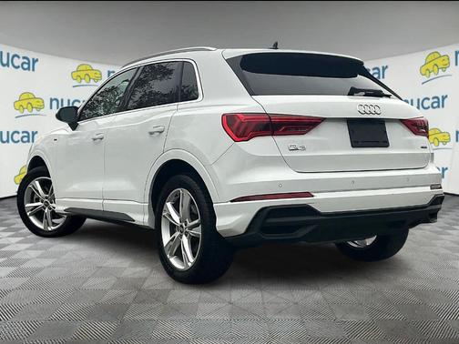 2023 Audi Q3 45 S line Premium