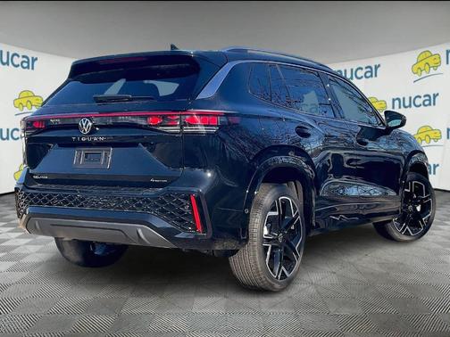 2026 Volkswagen Tiguan 2.0T SEL