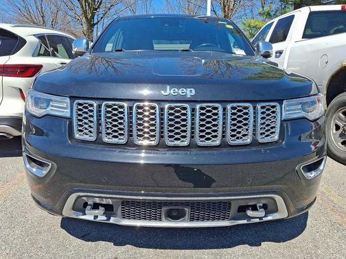 Black 2017 Jeep Grand Cherokee Overland