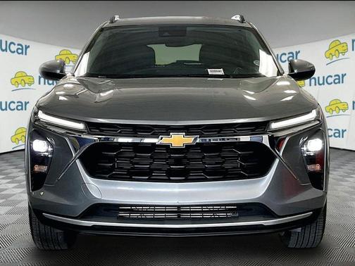 Gray 2025 Chevrolet Trax LT