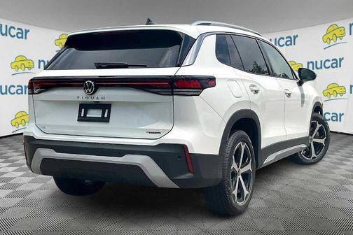 2025 Volkswagen Tiguan 2.0T SE