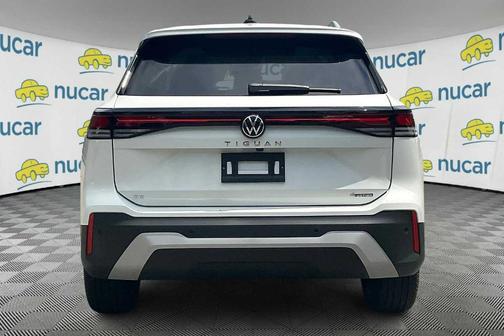 2025 Volkswagen Tiguan 2.0T SE