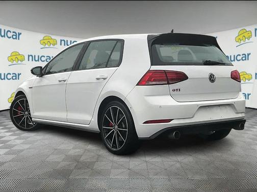 2021 Volkswagen Golf GTI 2.0T Autobahn