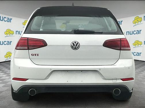 2021 Volkswagen Golf GTI 2.0T Autobahn