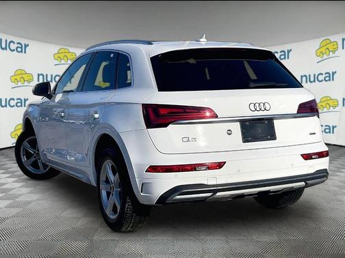 2022 Audi Q5 40 Premium