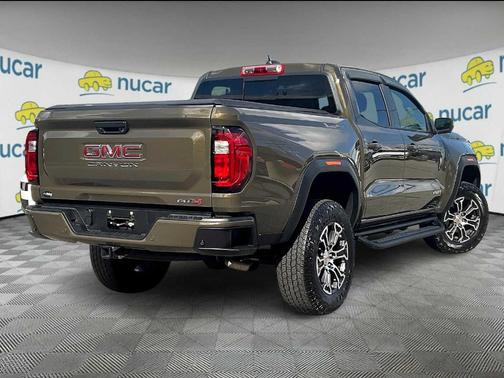 2024 GMC Canyon AT4