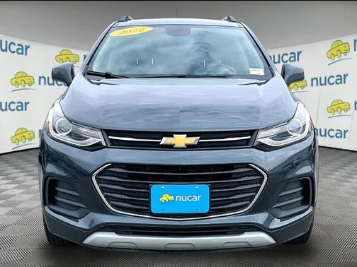 Gray 2022 Chevrolet Trax LT