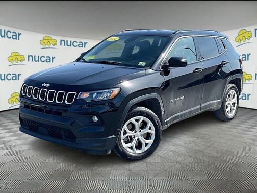 Black 2024 Jeep Compass Latitude