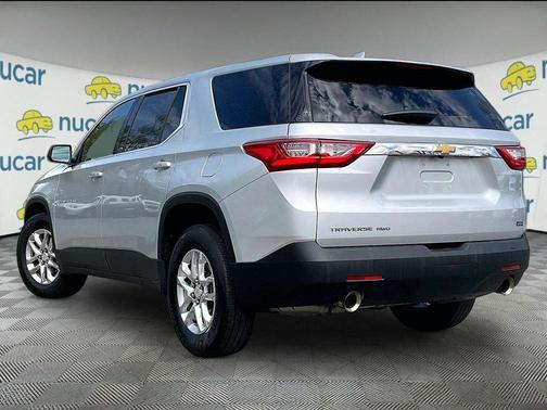 Gray 2019 Chevrolet Traverse LS