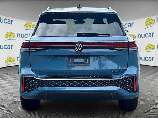 2025 Volkswagen Tiguan 2.0T SE R-Line Black