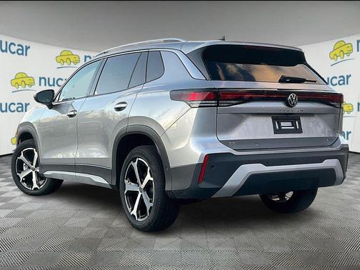 Pyrite Silver Metallic 2026 Volkswagen Tiguan 2.0T SE