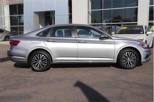 Photo 4 of 20 of 2021 Volkswagen Jetta 1.4T S