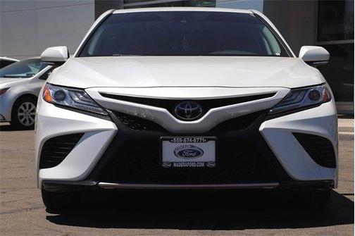 Photo 3 of 21 of 2020 Toyota Camry XSE