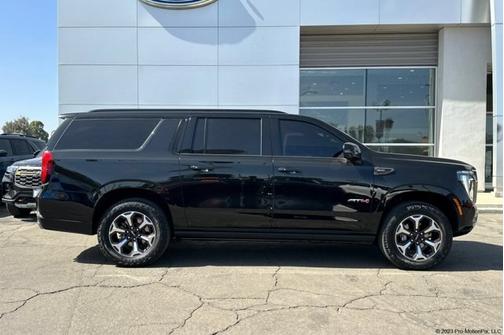 Onyx Black 2025 GMC Yukon XL AT4 ULTIMATE