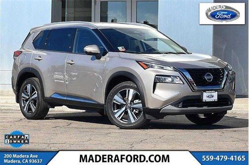 Photo 1 of 22 of 2021 Nissan Rogue SL