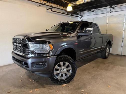 2023 RAM 2500 Limited Crew Cab 4WD