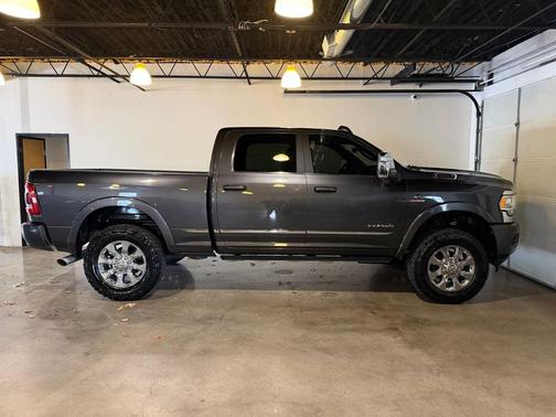 2023 RAM 2500 Limited Crew Cab 4WD