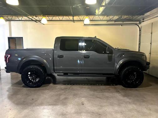 2020 Ford F-150 Raptor SuperCrew 4WD