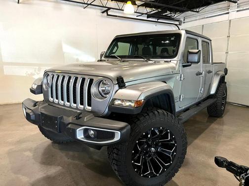 Photo 1 of 17 of 2020 Jeep Gladiator Overland